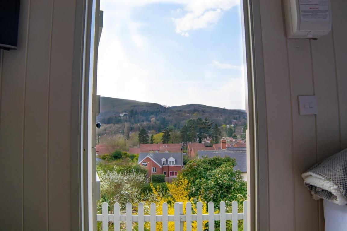 Hilltop Hut Church Stretton Bagian luar foto