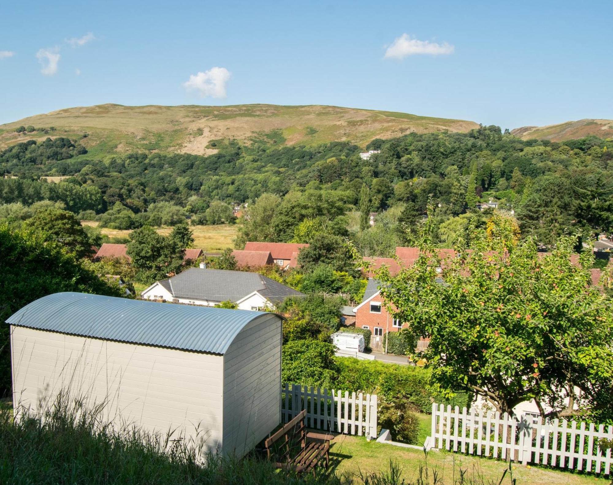 Hilltop Hut Church Stretton Bagian luar foto